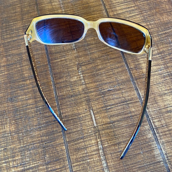 COACH Delphine S443 Rx Sunglasses & COACH Eye case, both Excellent Condition - Picture 2 of 13